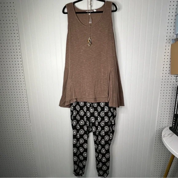 13. Umgee Hacci Tunic Old Navy Patterned Joggers J. Jill Boho Necklace Bundle - Picture 2 of 9